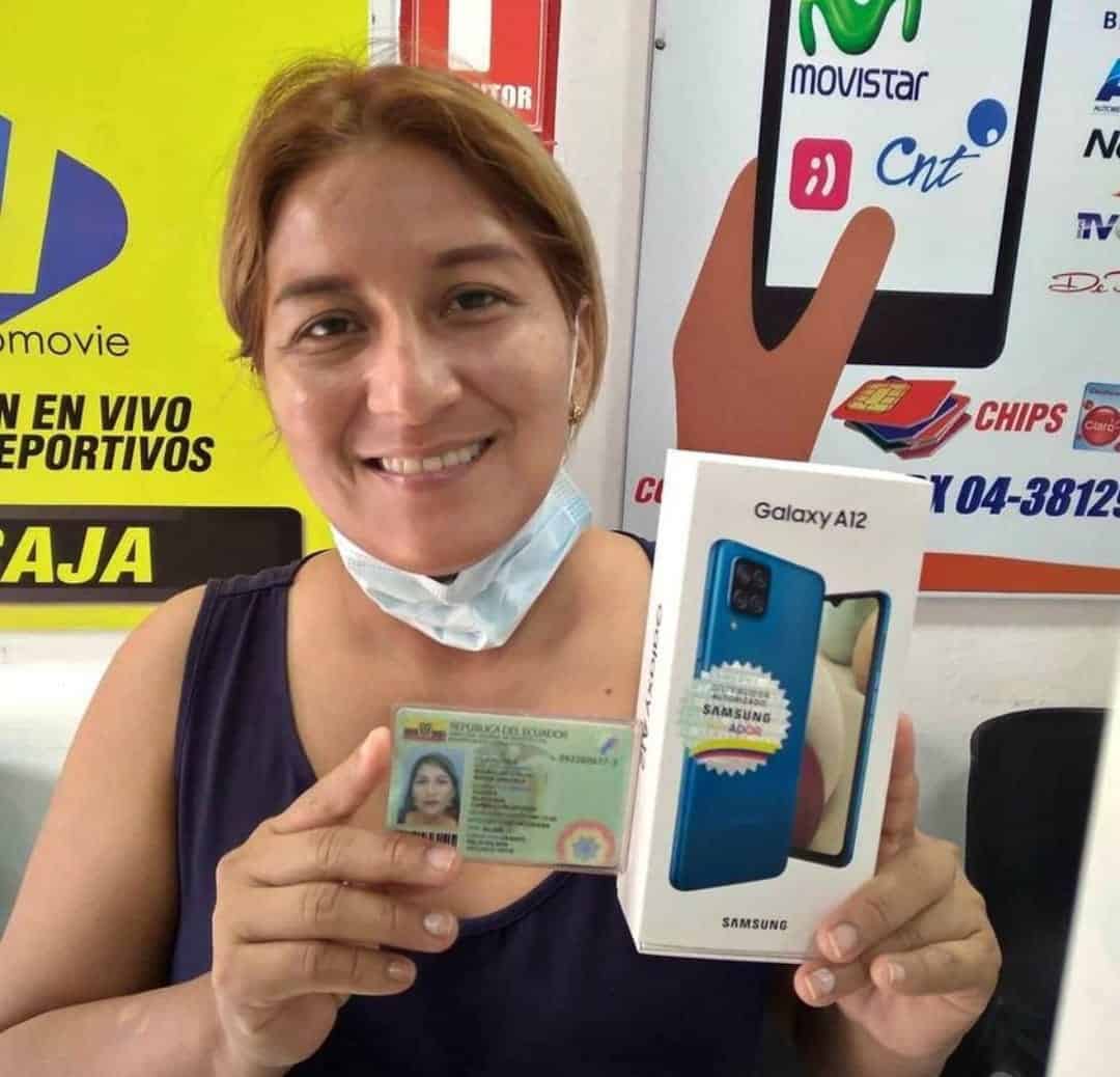 Opinión de clienta de La Bendición de Dios sobre la compra de un celular en Ecuador
